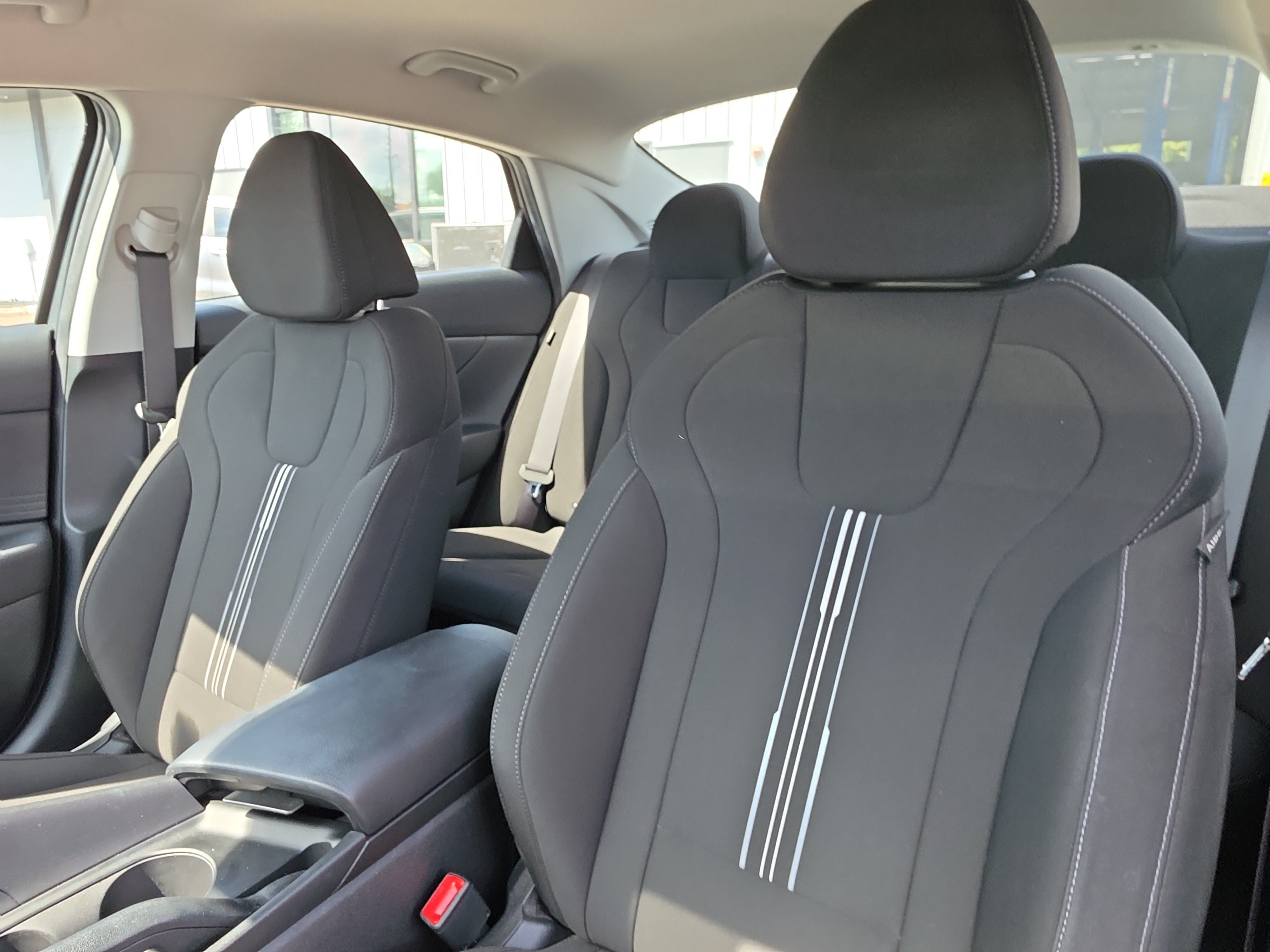 Used 2024 Hyundai Elantra SEL FWD image 21