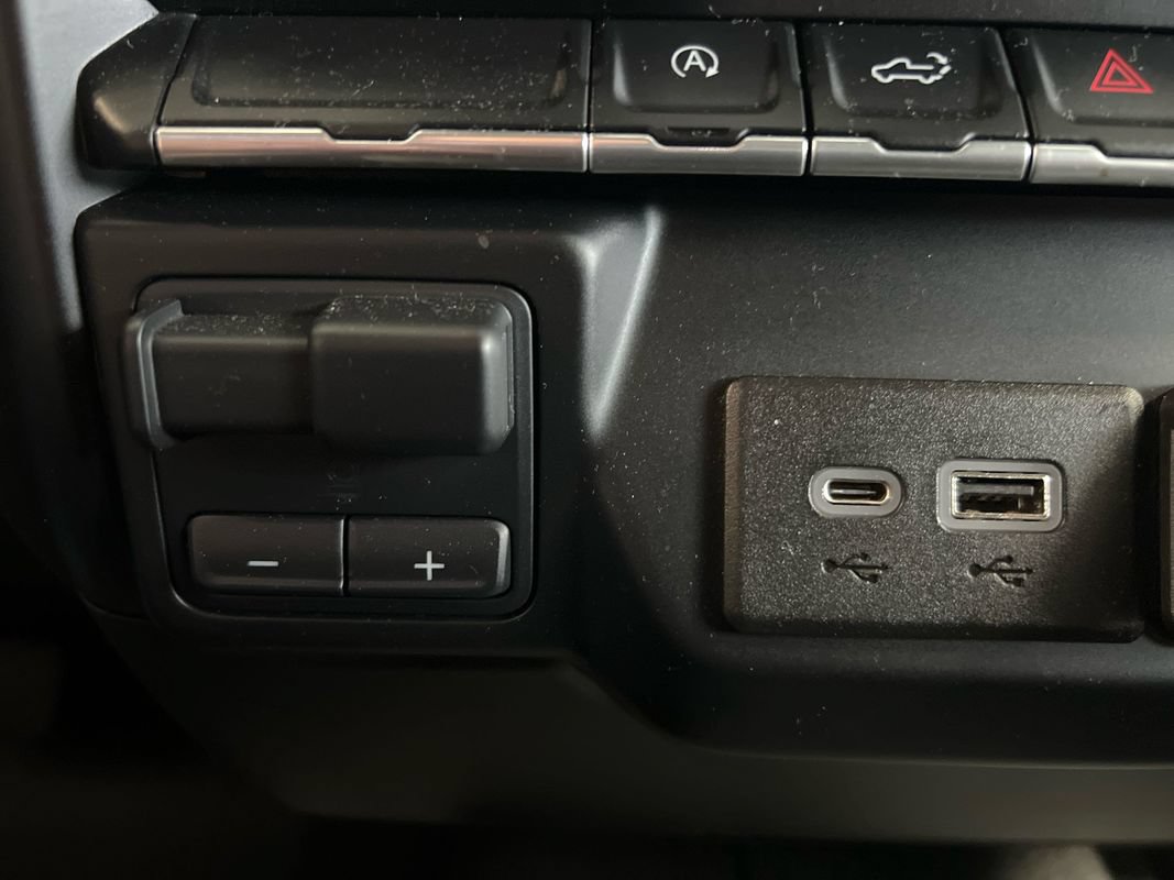 Used 2022 Chevrolet Silverado 1500 RST AWD/4WD image 21