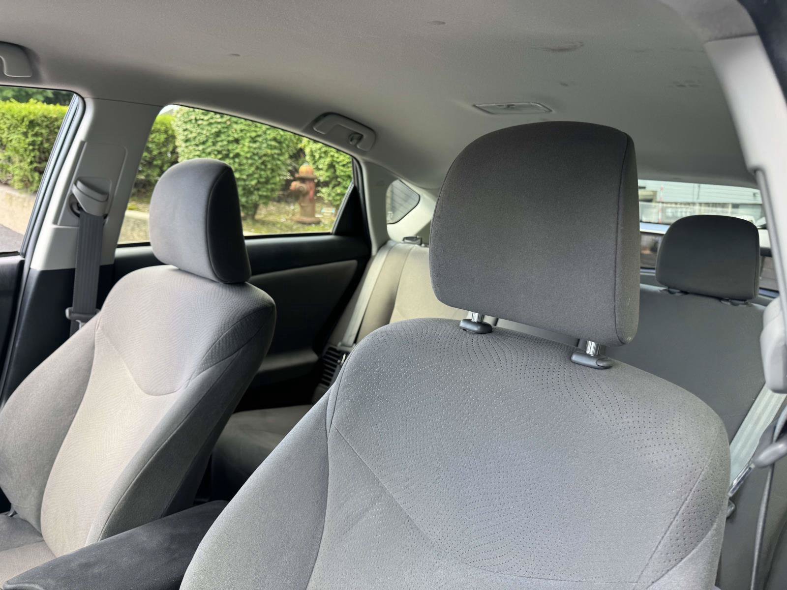 Used 2015 Toyota Prius Three FWD image 18