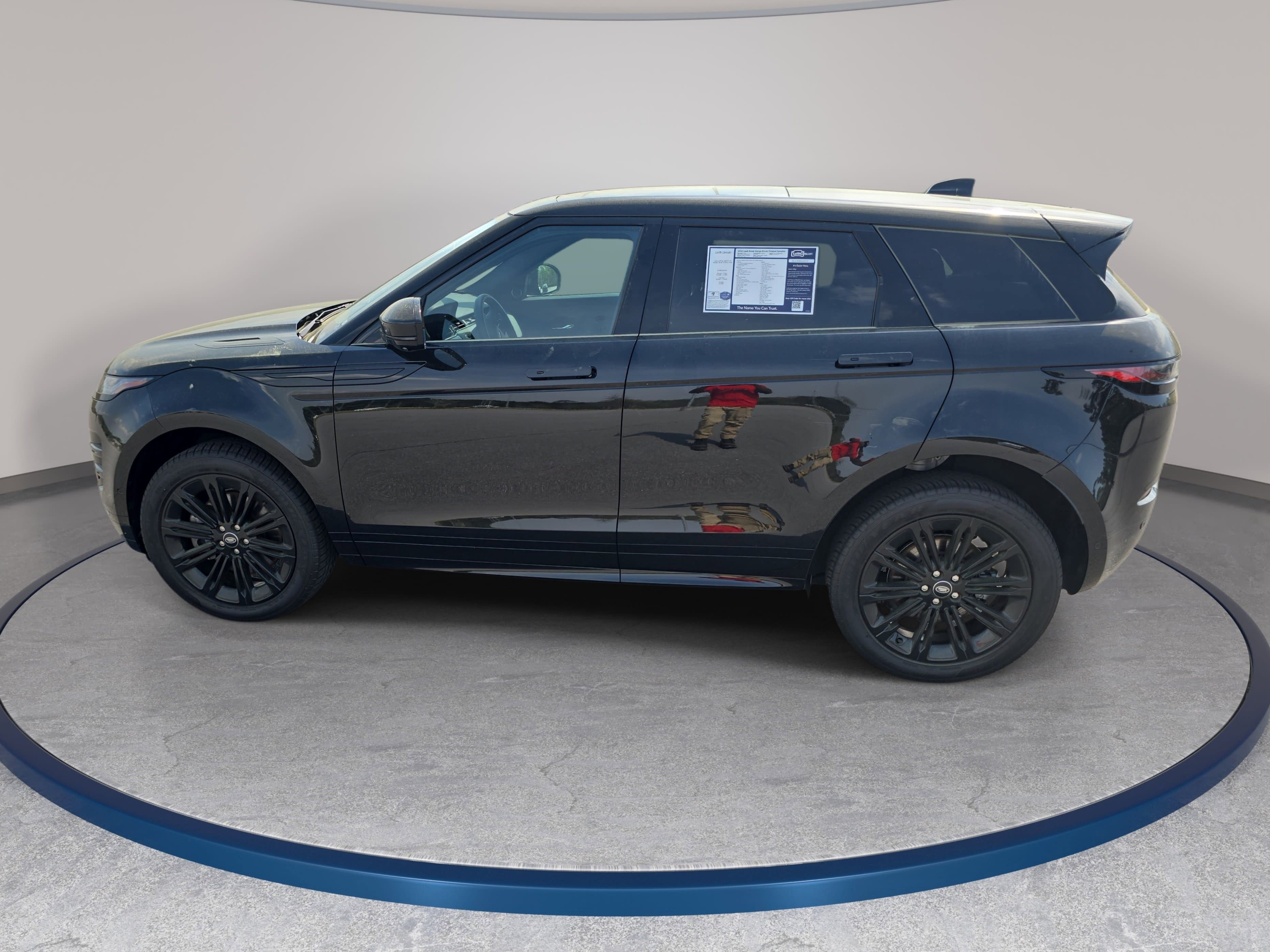 Used 2024 Land Rover Range Rover Evoque Dynamic SE image 8