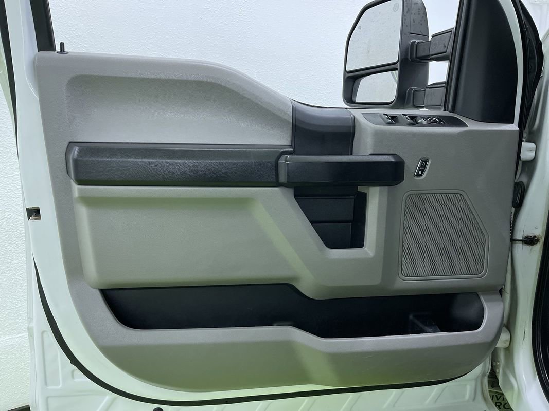 Used 2020 Ford F350 XL w/ Power Equipment Group image 15