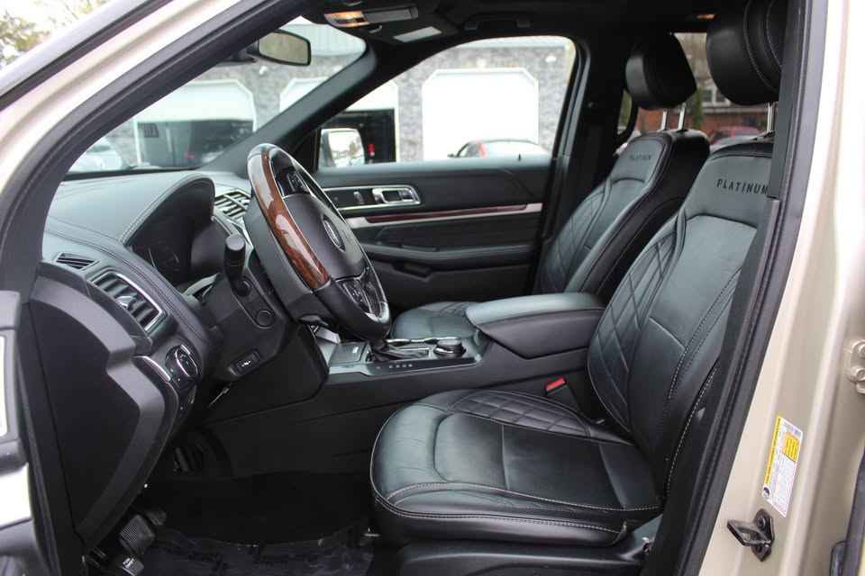 Used 2017 Ford Explorer Platinum AWD/4WD image 21