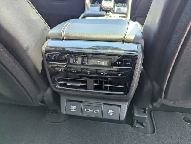Used 2023 Acura MDX w/ Advance Package AWD/4WD image 32
