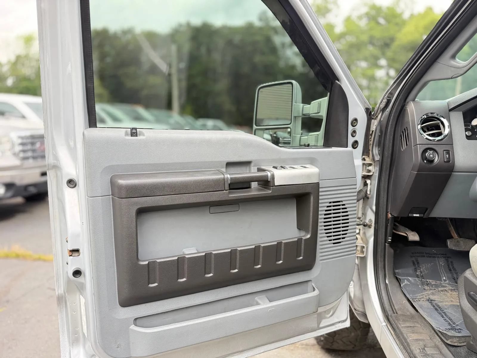 Used 2013 Ford F250 XLT w/ FX4 4X4 Off-Road Pkg image 21