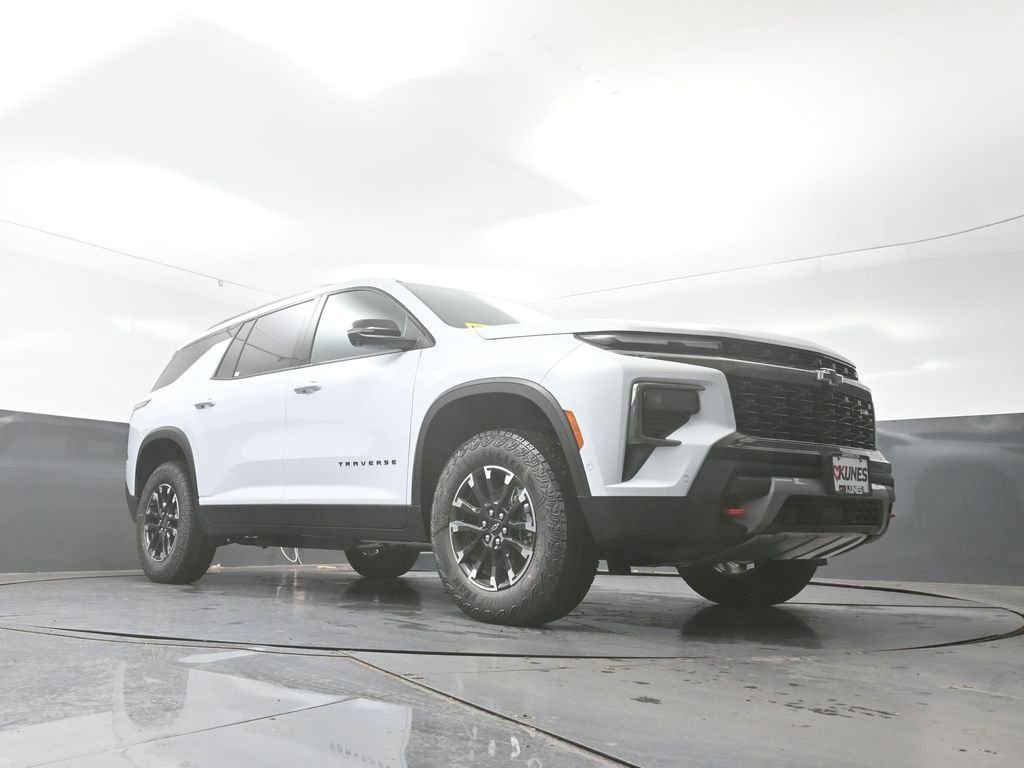New 2026 Chevrolet Traverse Z71 w/ Enhanced Driving Package AWD/4WD image 44