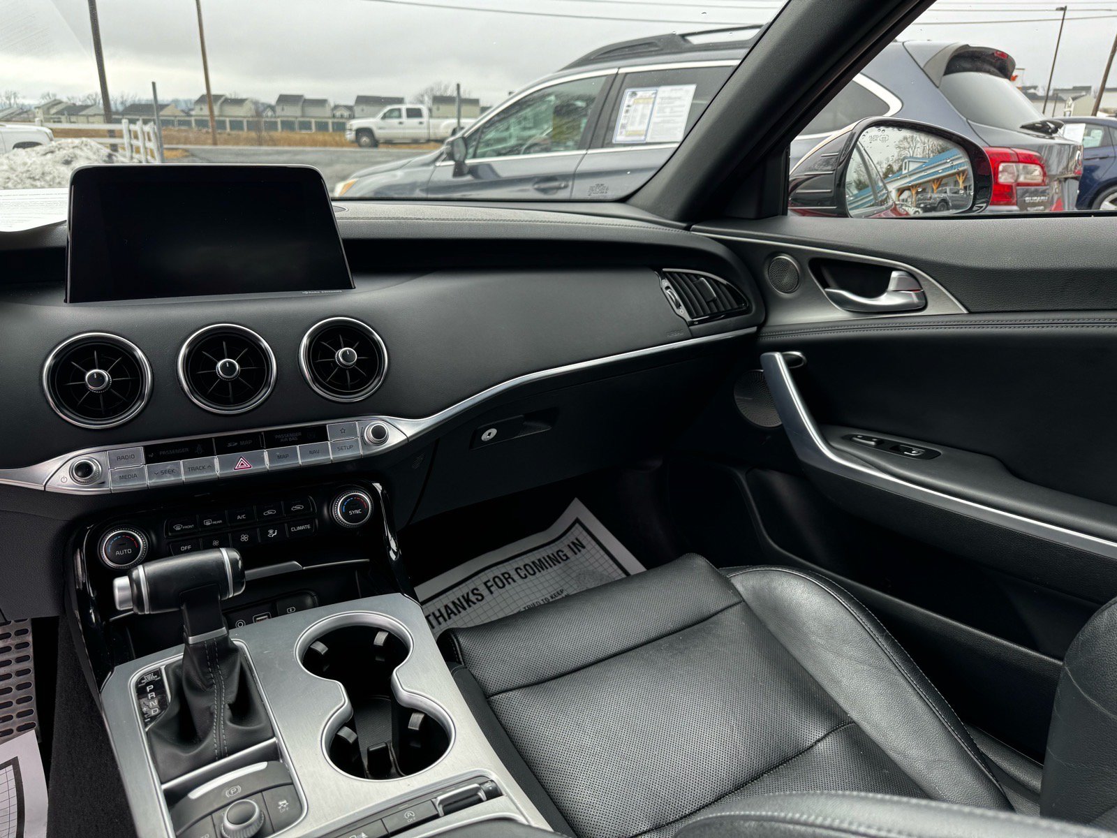 Used 2018 Kia Stinger GT1 AWD/4WD image 15