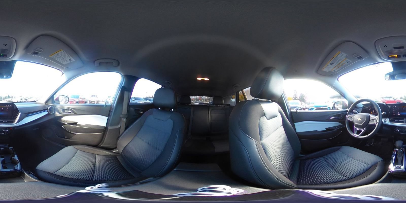Used 2025 Chevrolet Trax LT w/ LT Convenience Package FWD image 42