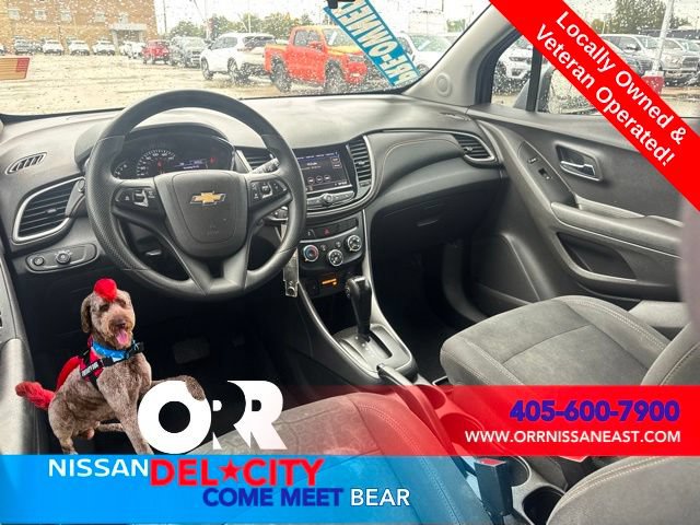 Used 2020 Chevrolet Trax LS w/ Tint and Cruise Package FWD image 12