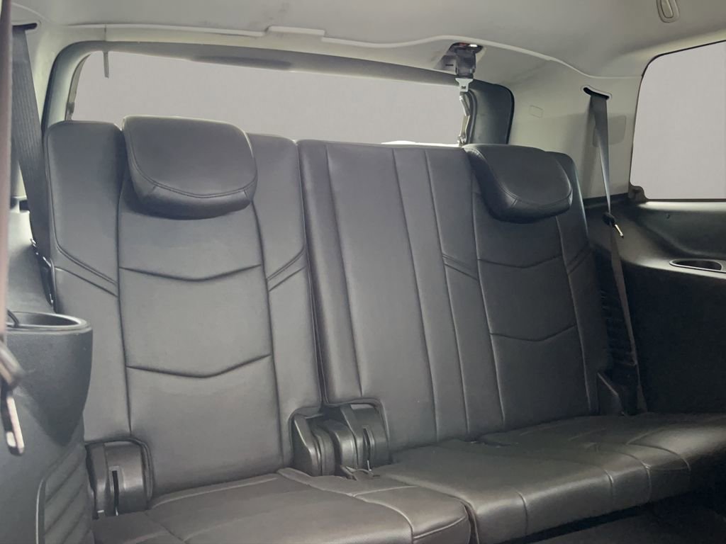 Used 2020 Cadillac Escalade Luxury RWD image 17