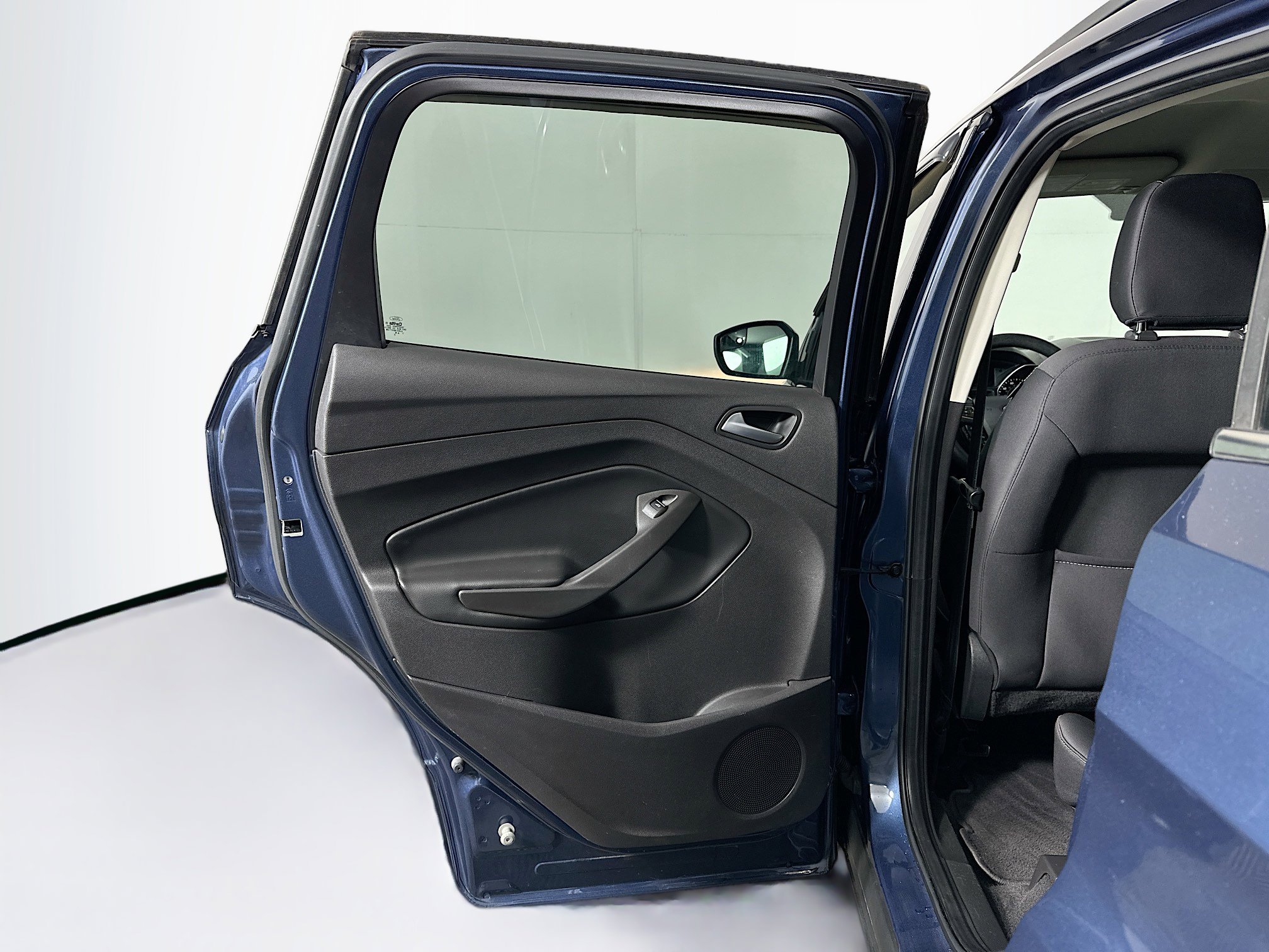 Used 2018 Ford Escape SE w/ SE Sync 3 Package image 25