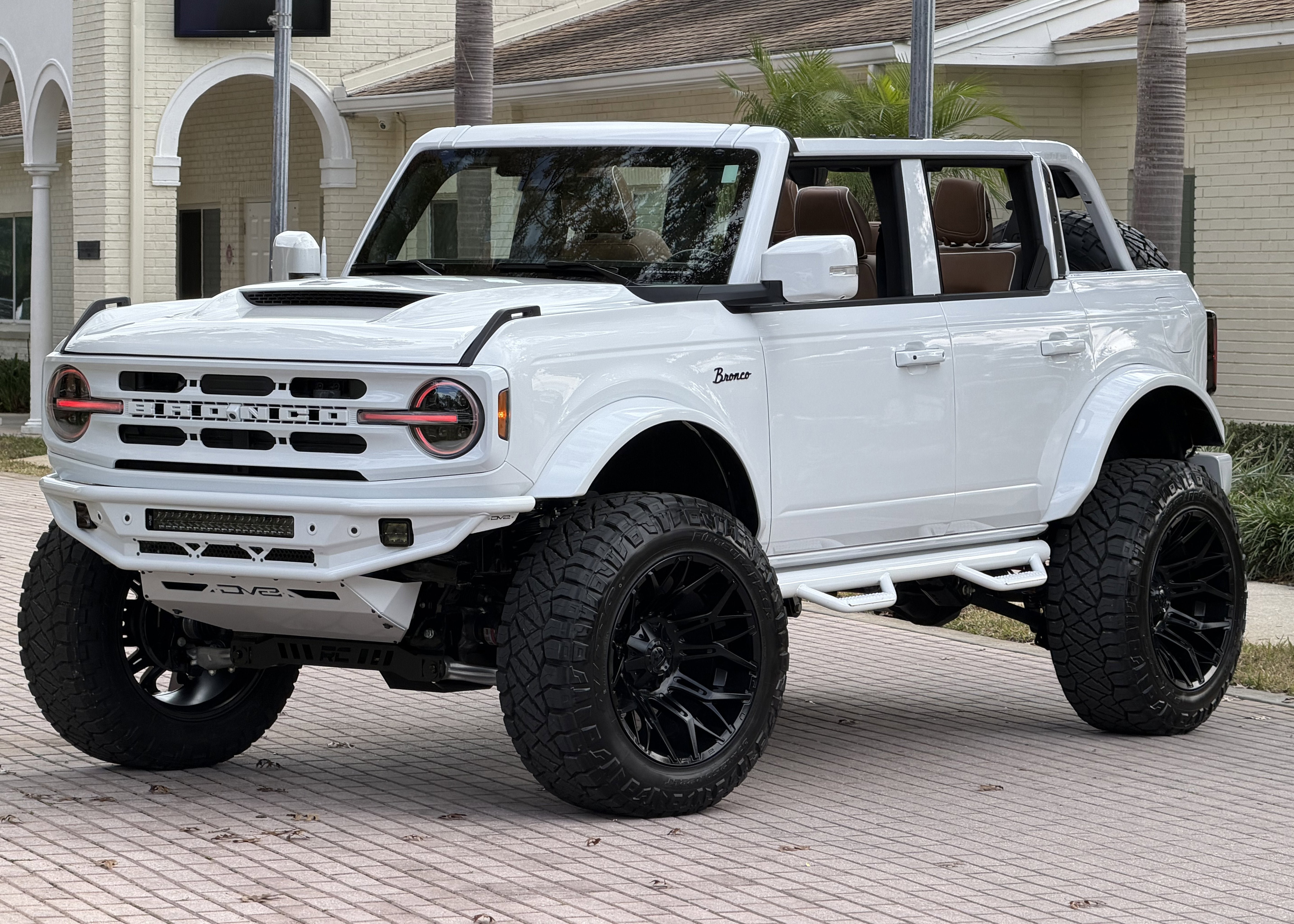 Used 2025 Ford Bronco Outer Banks AWD/4WD image 46