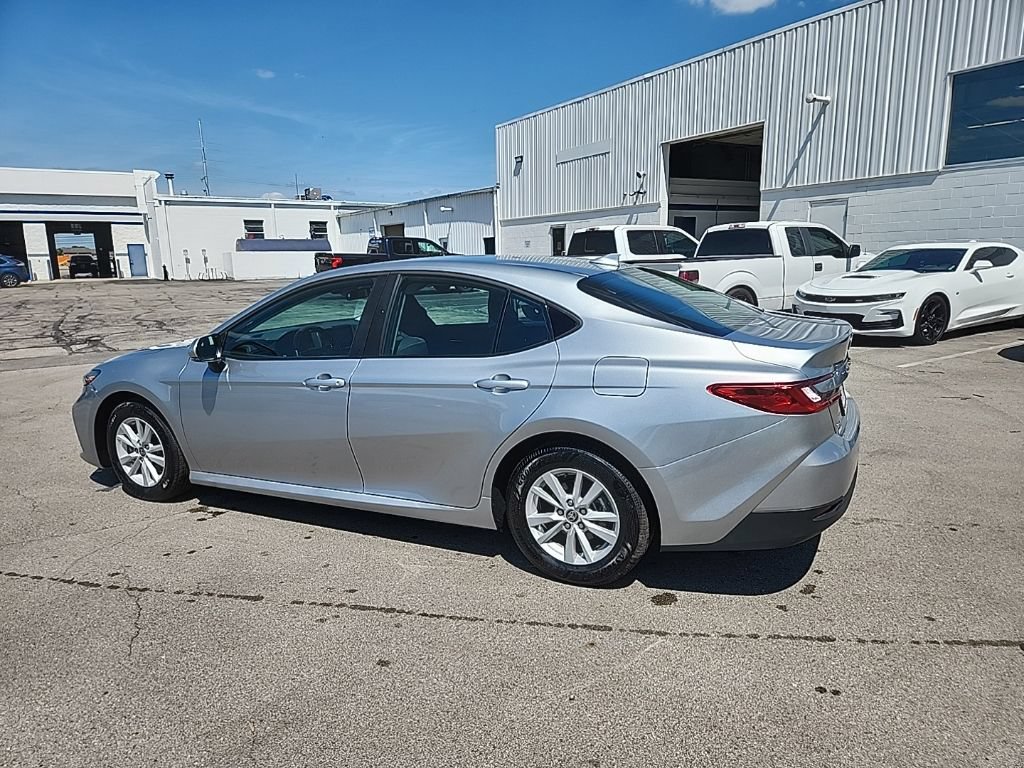 Used 2026 Toyota Camry LE FWD image 7