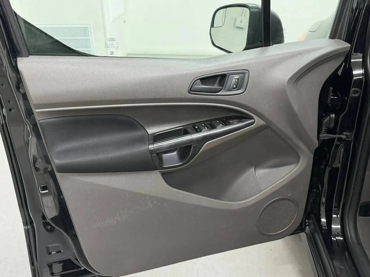 Used 2020 Ford Transit Connect XL FWD image 22