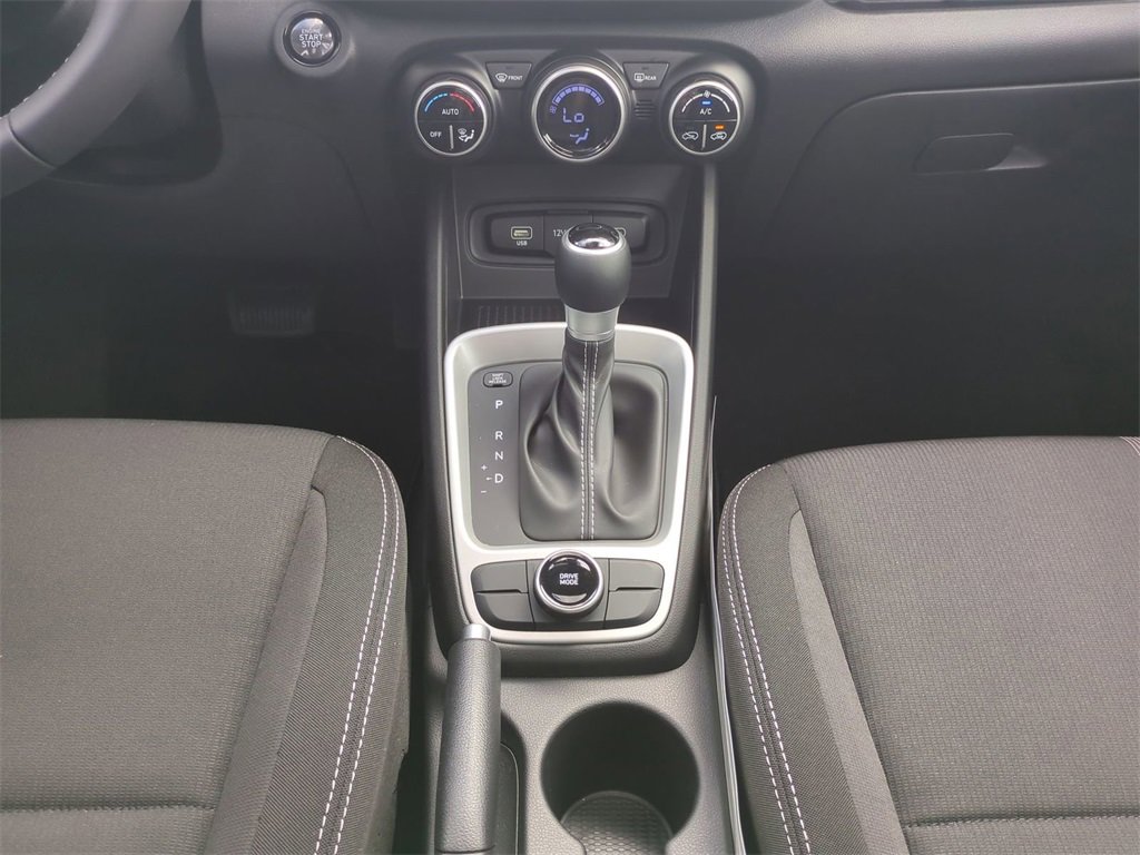 New 2025 Hyundai Venue SEL image 21