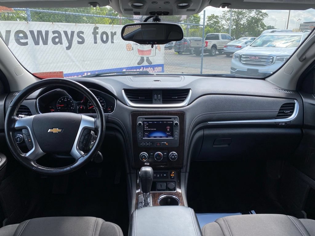 Used 2015 Chevrolet Traverse LT AWD/4WD image 19