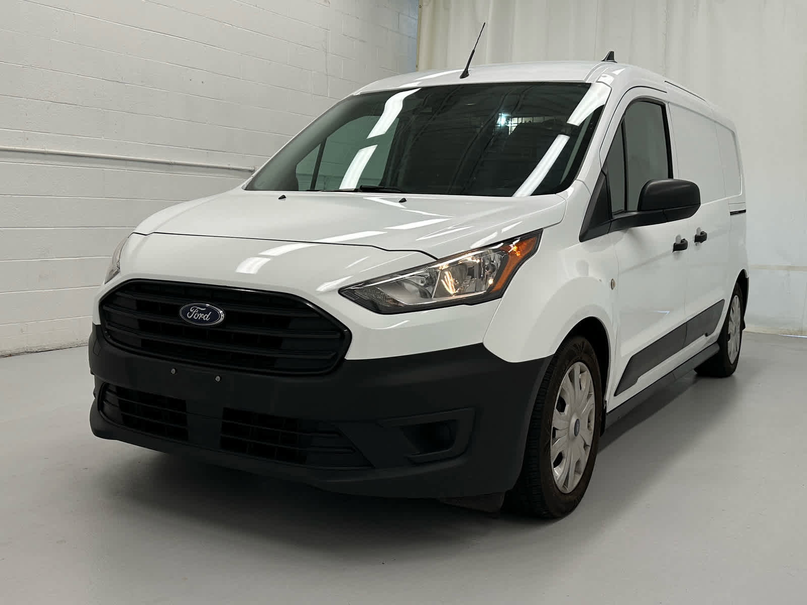 Used 2022 Ford Transit Connect XL image 4