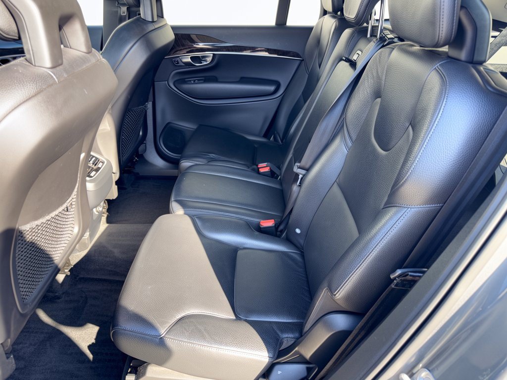 Used 2018 Volvo XC90 T6 Momentum w/ Convenience Package AWD/4WD image 25