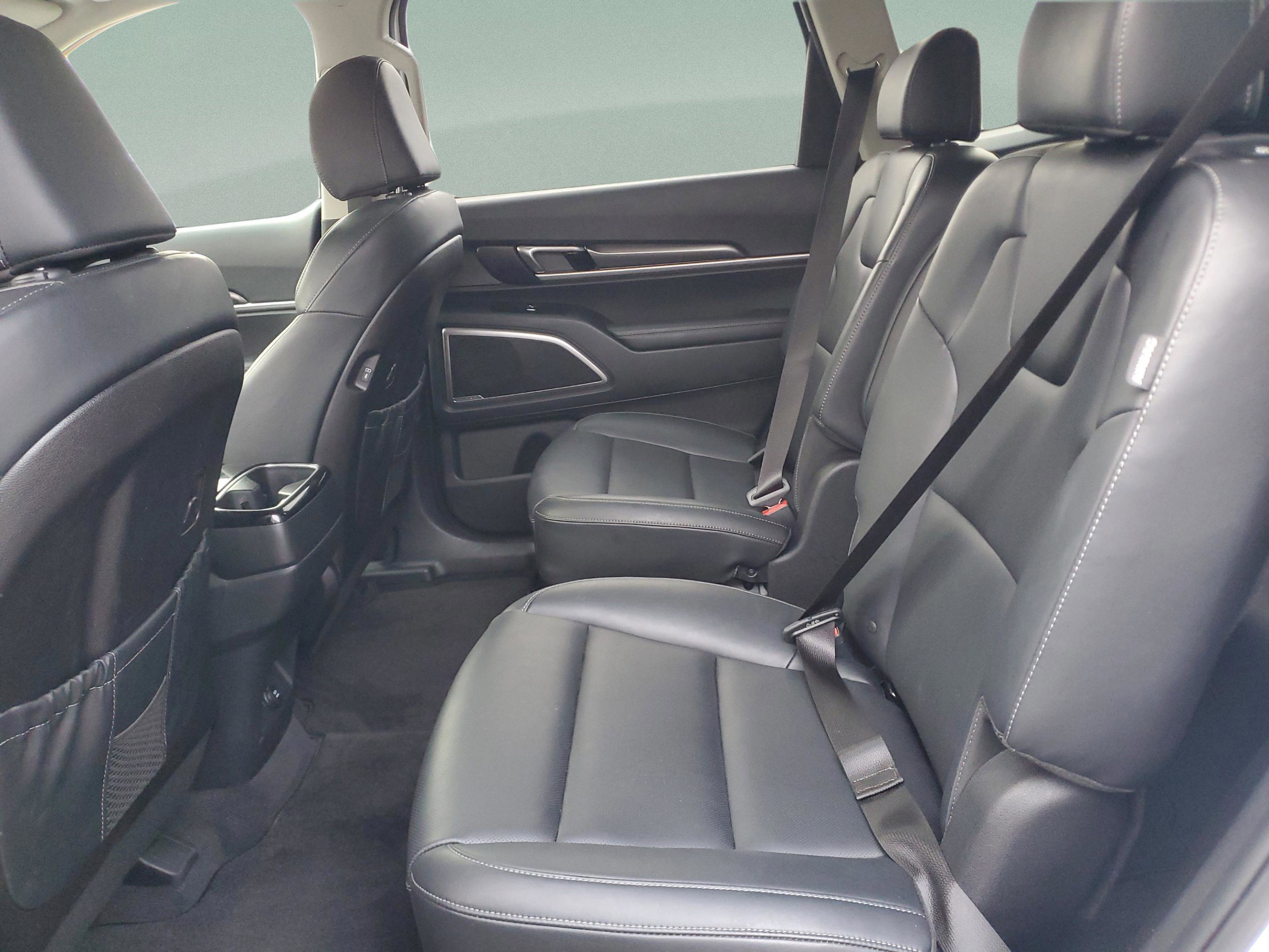 Certified 2025 Kia Telluride S image 10