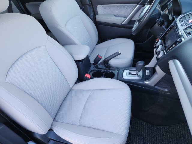 Used 2017 Subaru Forester 2.5i Premium w/ All-Weather Package AWD/4WD image 13
