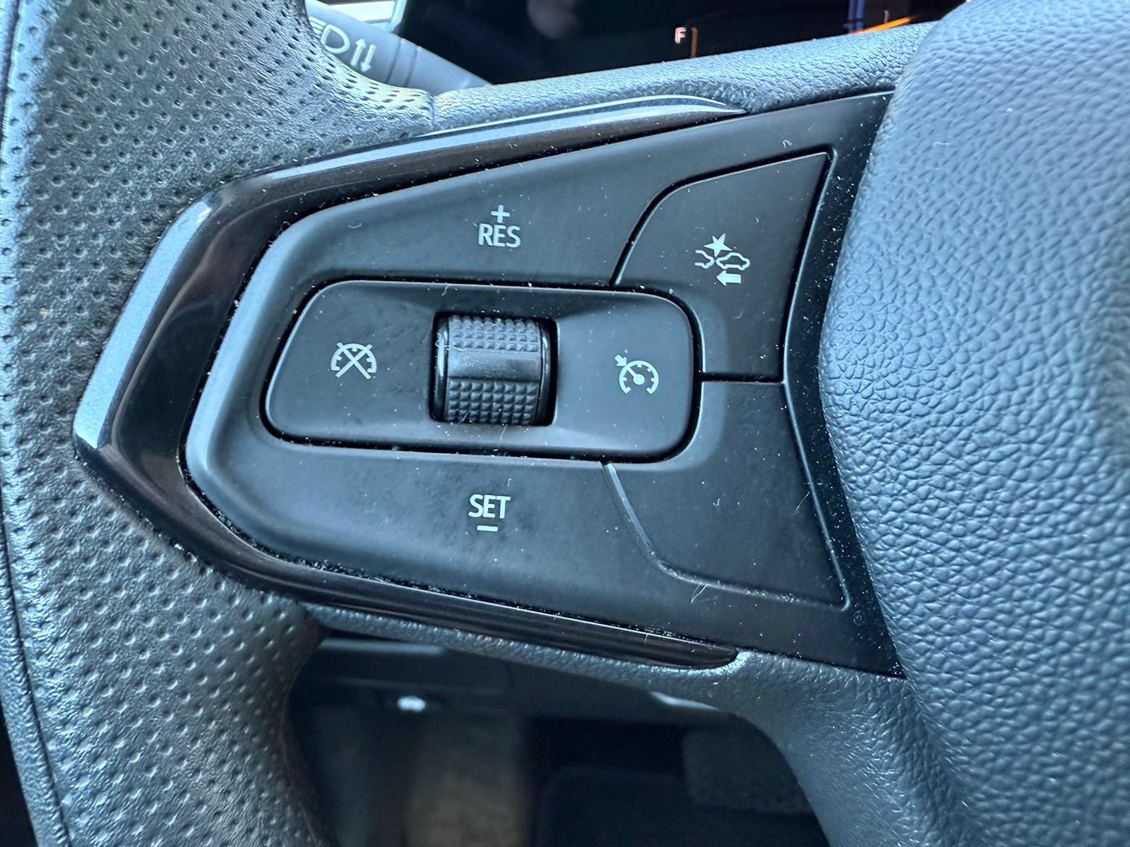 Certified 2024 Chevrolet TrailBlazer LT AWD/4WD image 33