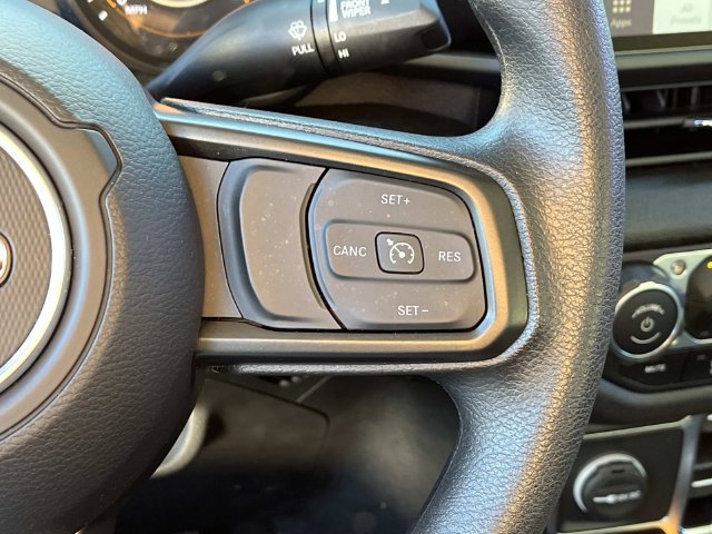 Used 2025 Jeep Gladiator Mojave AWD/4WD image 29