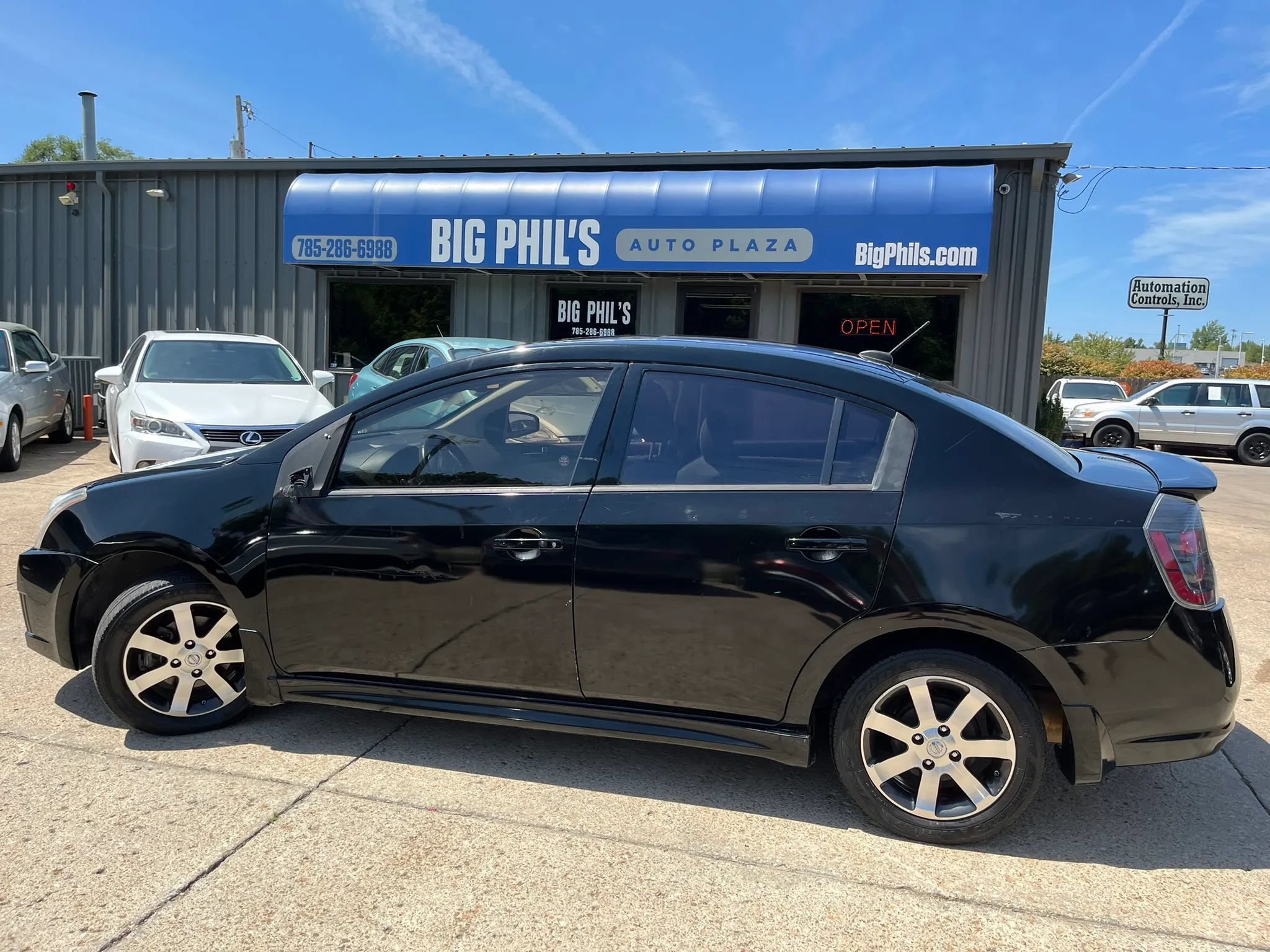 Used 2011 Nissan Sentra 2.0 SR w/ Special Edition Pkg FWD image 7
