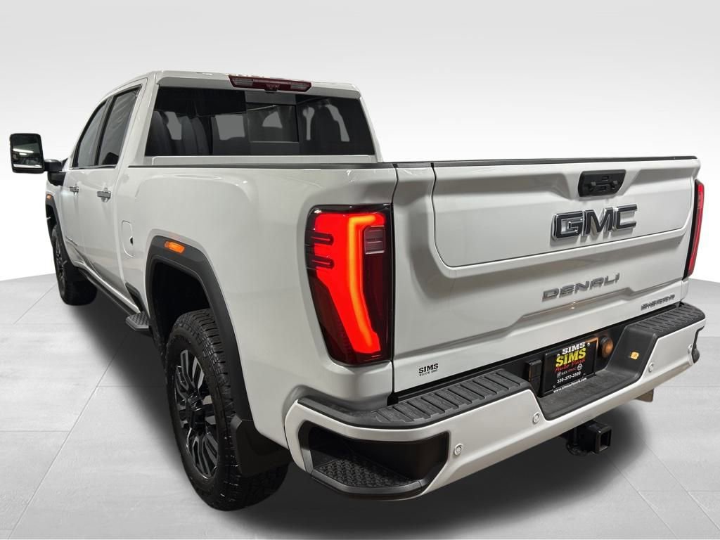 New 2025 GMC Sierra 2500 Denali Ultimate w/ Max Trailering Package image 8