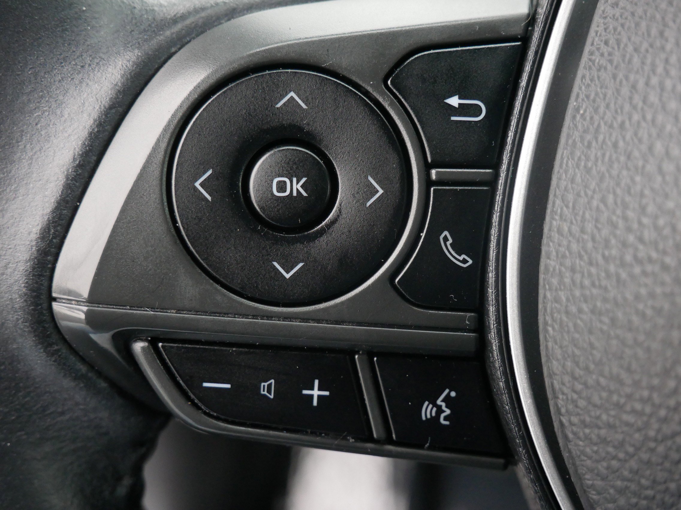 Used 2021 Toyota Corolla SE image 27