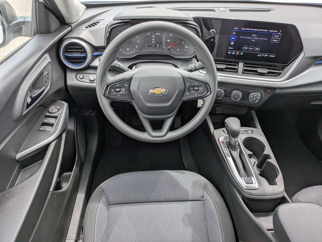 New 2026 Chevrolet Trax LS FWD image 16
