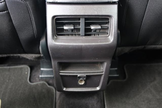 Used 2015 Ford Edge SEL FWD image 24