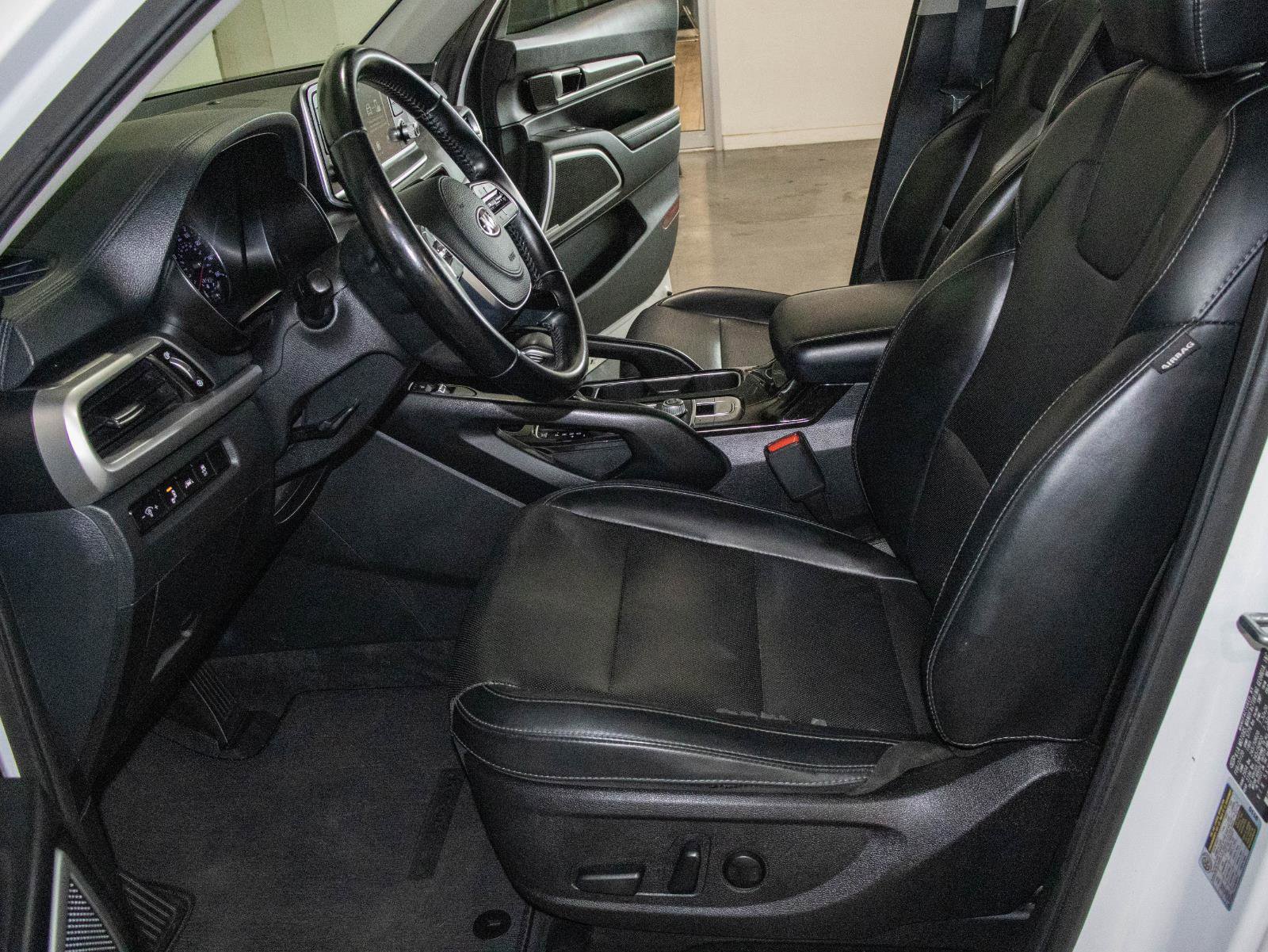 Used 2020 Kia Telluride S FWD image 7