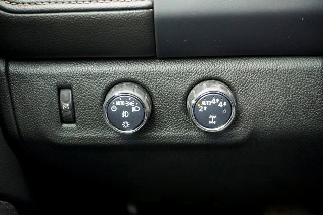 Used 2022 GMC Canyon AT4 image 25