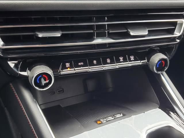 New 2026 Chevrolet Traverse RS w/ LPO, Illumination Package image 32