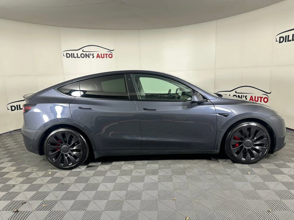 Used 2022 Tesla Model Y Performance AWD/4WD image 11
