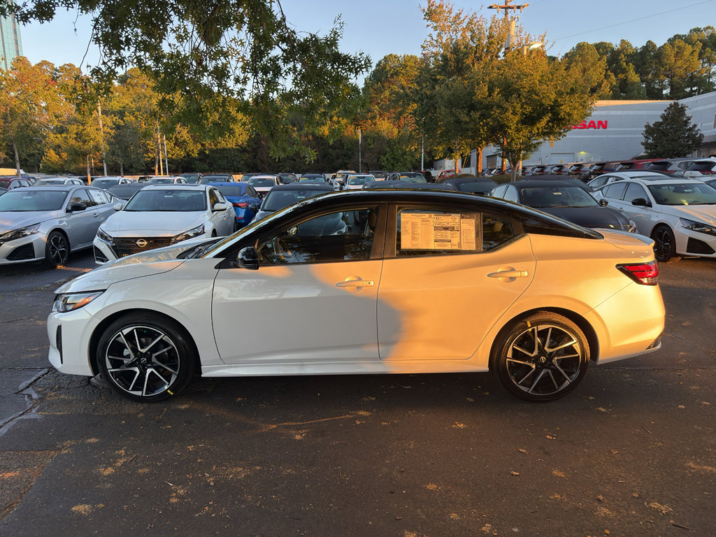 New 2025 Nissan Sentra SR image 4