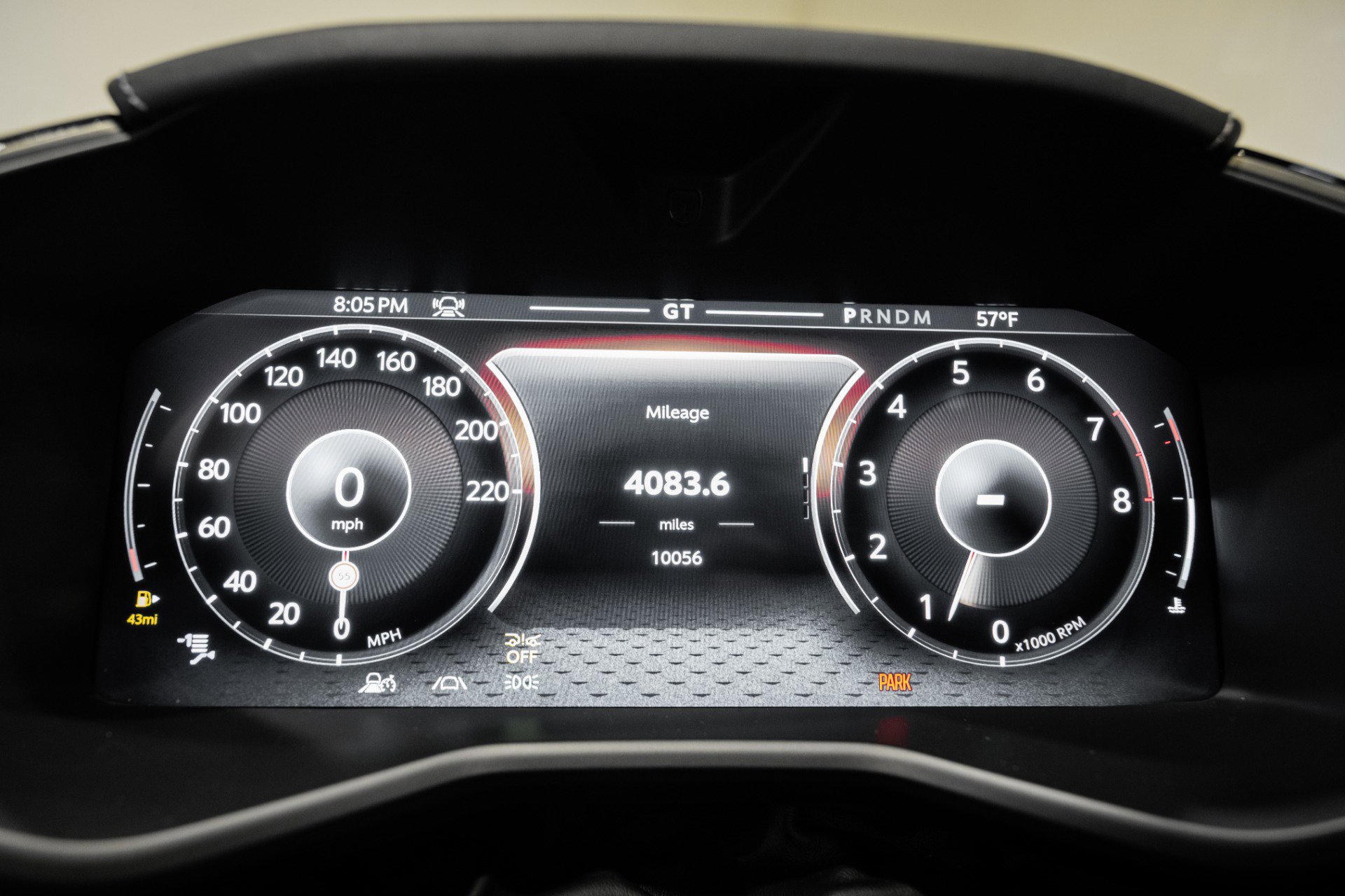 Used 2025 Aston Martin DBX 707 image 6