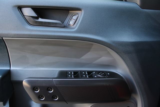 Used 2024 Ford Maverick Lariat w/ Black Appearance Package FWD image 14
