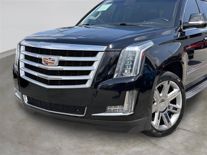 Used 2019 Cadillac Escalade ESV Luxury RWD image 5