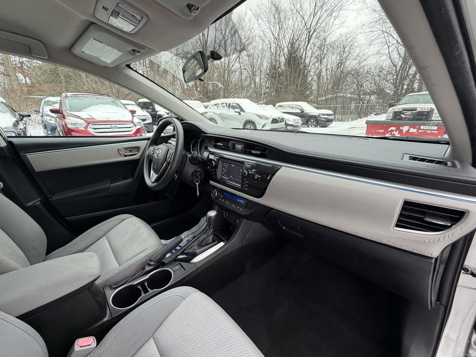 Used 2014 Toyota Corolla LE image 20