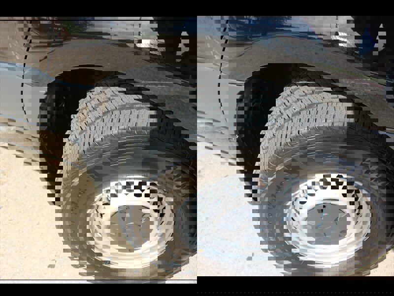 Used 2025 Mercedes-Benz Sprinter 2500 image 35