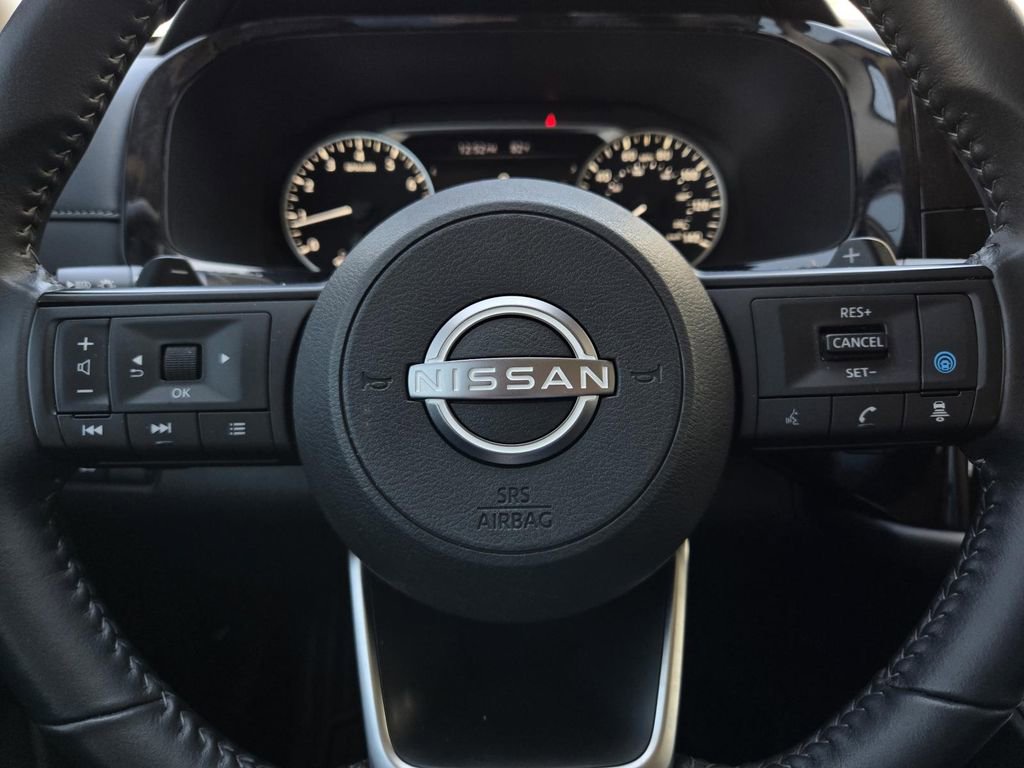 Certified 2025 Nissan Pathfinder SV image 25