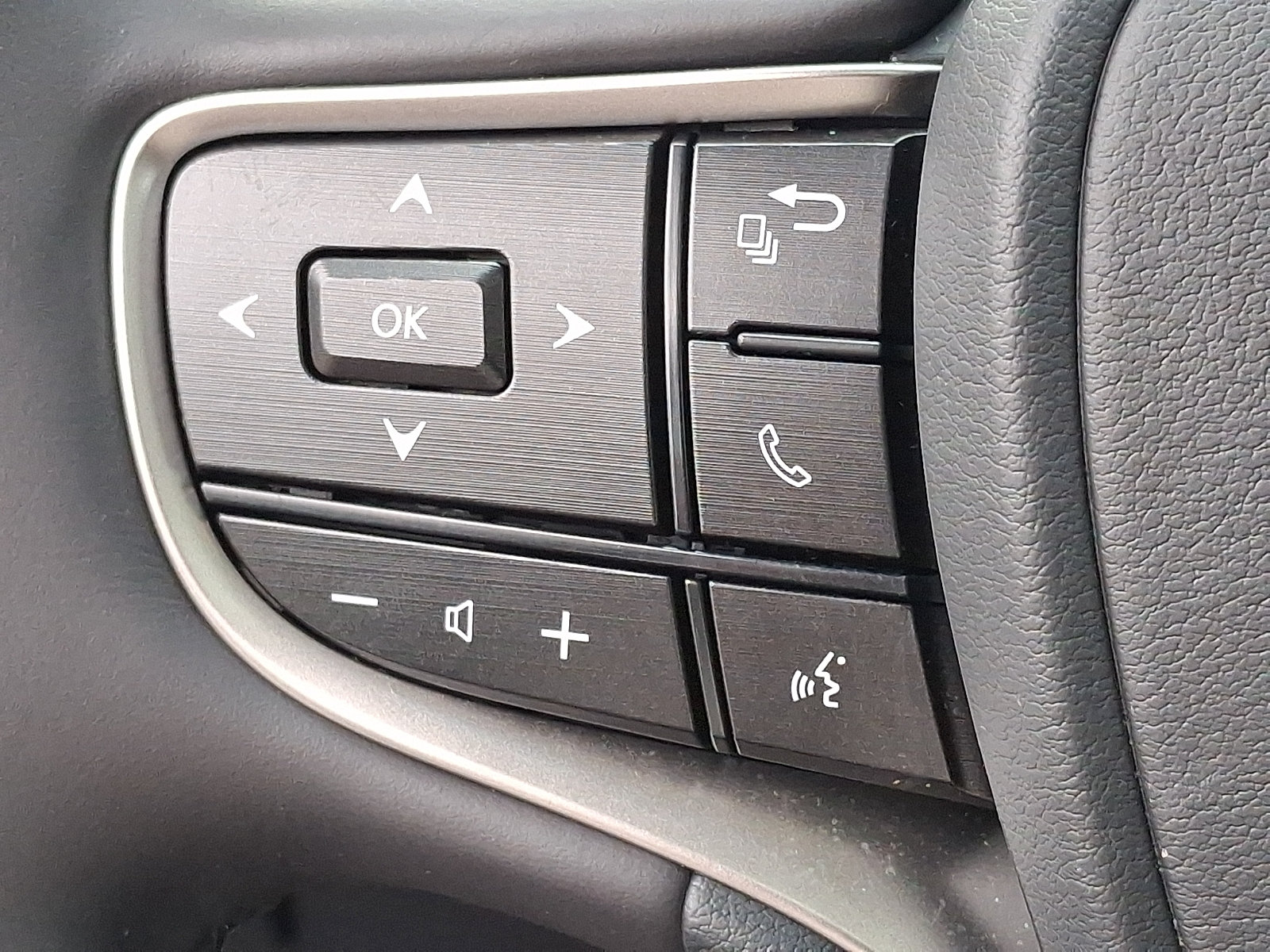 Certified 2024 Lexus ES 350 w/ Premium Package FWD image 22