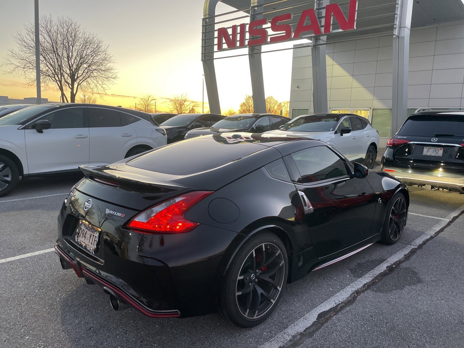 Used 2017 Nissan 370Z NISMO image 5