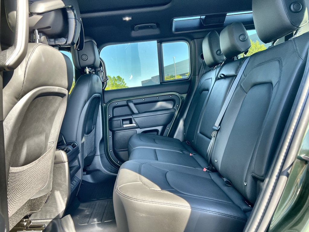New 2026 Land Rover Defender 110 X-Dynamic SE AWD/4WD image 15