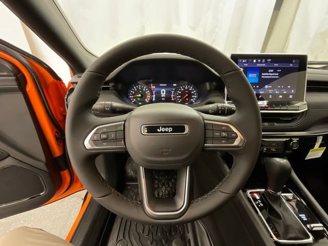 New 2026 Jeep Compass Latitude AWD/4WD image 11