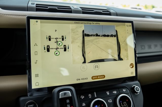 New 2026 Land Rover Defender 110 X AWD/4WD image 44