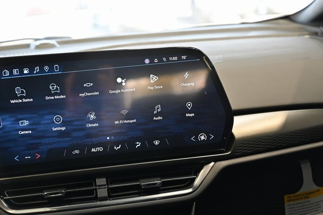 New 2026 Chevrolet Equinox EV LT image 15