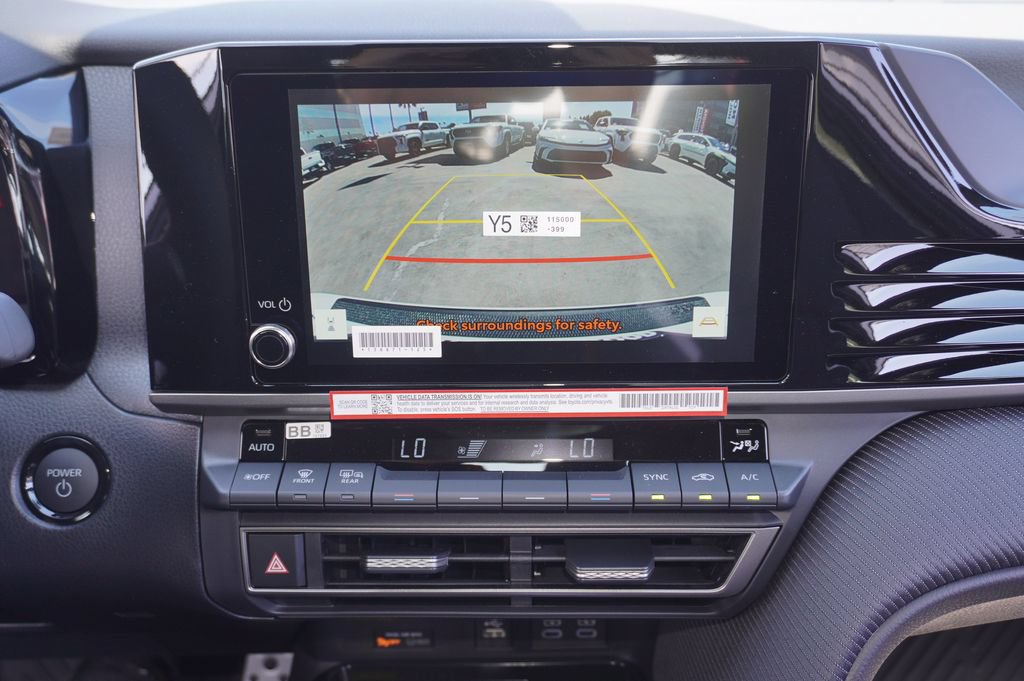 Certified 2026 Toyota Camry Hybrid FWD image 15