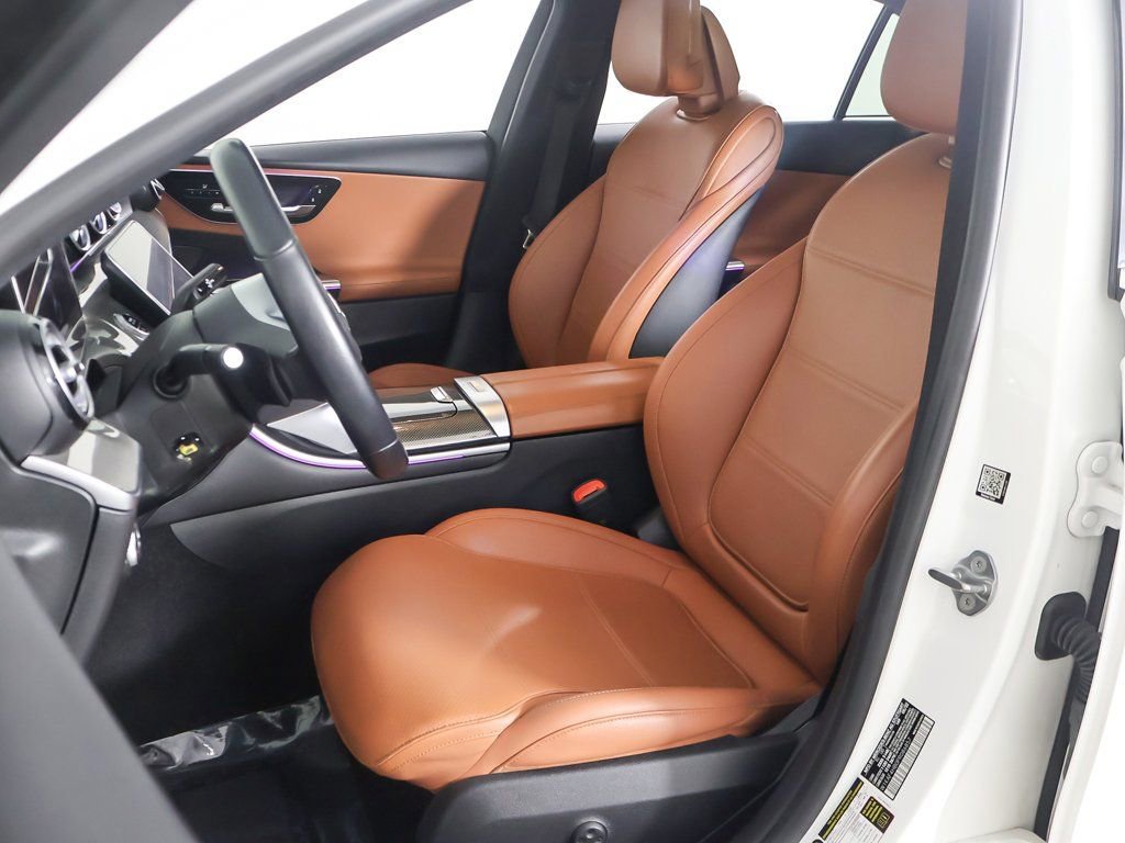 Used 2023 Mercedes-Benz C 300 4MATIC Sedan w/ Exclusive Trim Package image 31