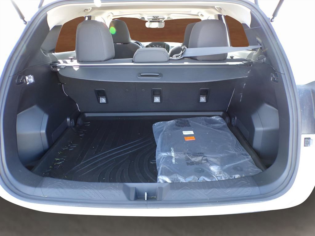 Used 2025 Subaru Crosstrek 2.0i Premium image 9